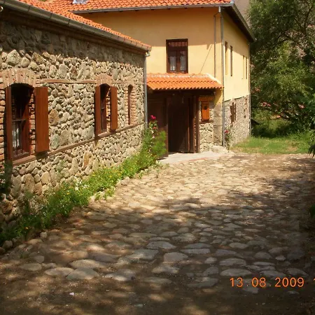 Kivotos Epavlis Lejlighed *